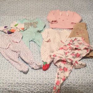 9pc baby girl size9-12 Months bundle sleepers